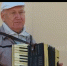 Обидел пенсионера с аккордеоном.В Уссурийске вор украл сумку с мелочью у дедушки играющего на Арбате - Ussurbator.Ru